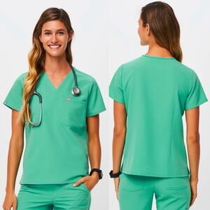 Figs Green Short Sleeve Boxy Tee